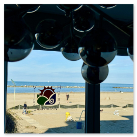 sala da pranzo vista mare