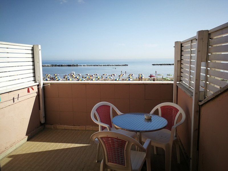 Visuale da un terrazzo Hotel vista mare viserba