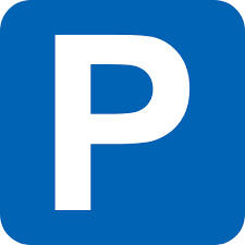 Parcheggio privato vicino a un hotel al mare